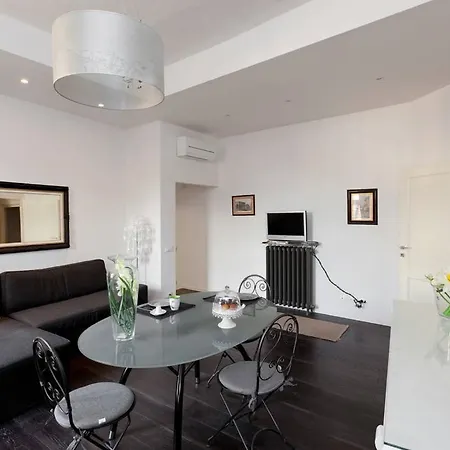 Holiday home Old Bridge: Historical And Chic *